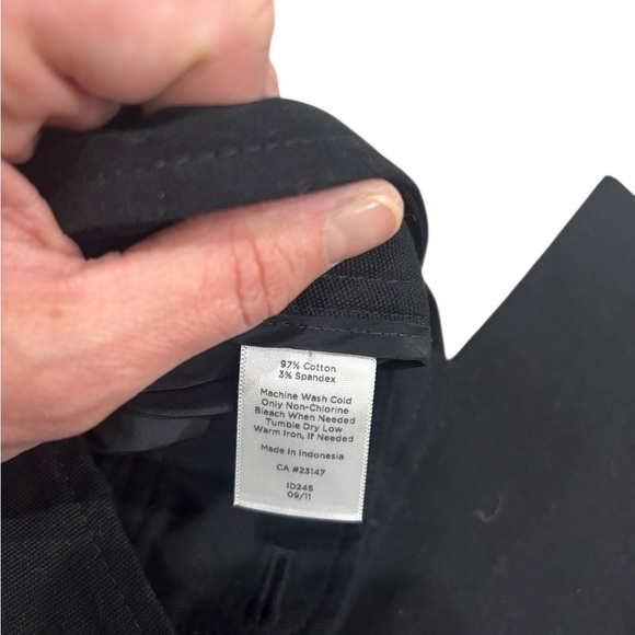 Talbots Modern Black Cropped High Rise High Waisted
Pants Size 8. - Picture 6 of 10